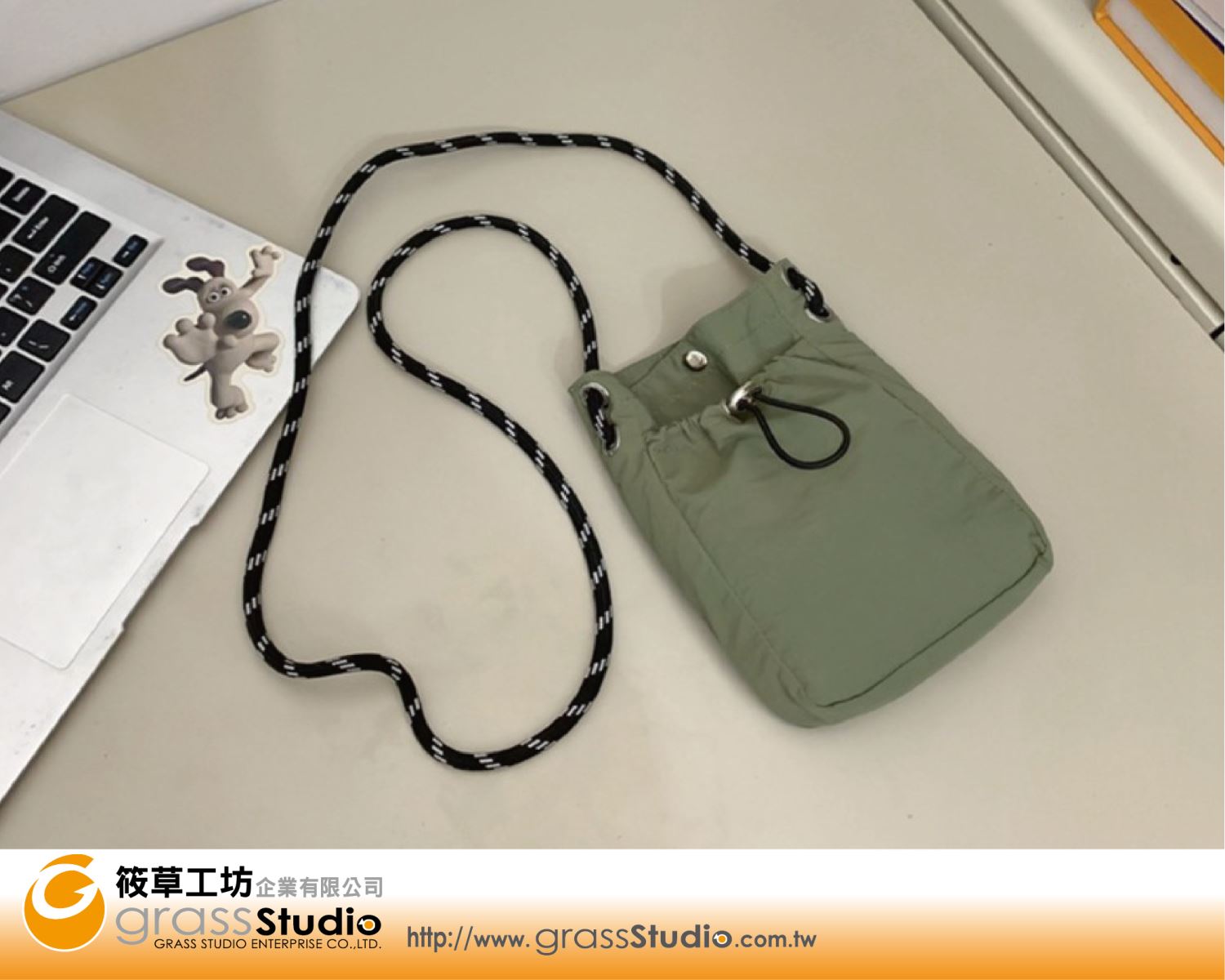 滌綸布斜背小袋